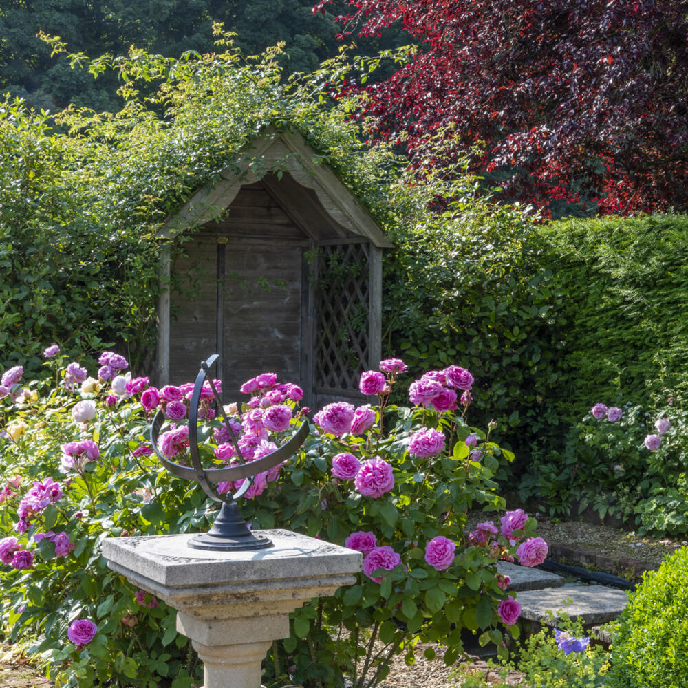 Italianate Courtyard Garden at Barnsdale Gardens